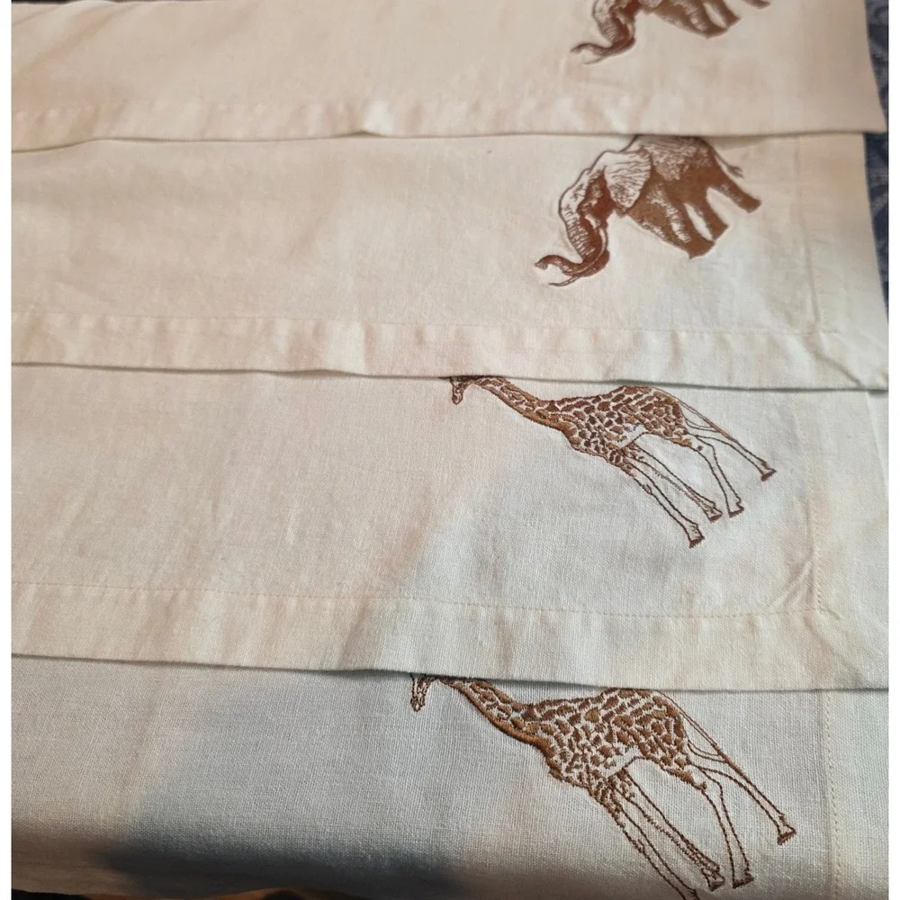Vintage Embroidered Linen Safari Napkins Elephant Giraffe Set of 4 Cream Brown